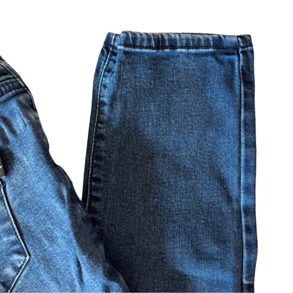 Roberto Cavalli Crop Jeans 28” Waist - Picture 6 of 8